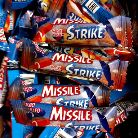Chewing-Gum Missile Strike x3